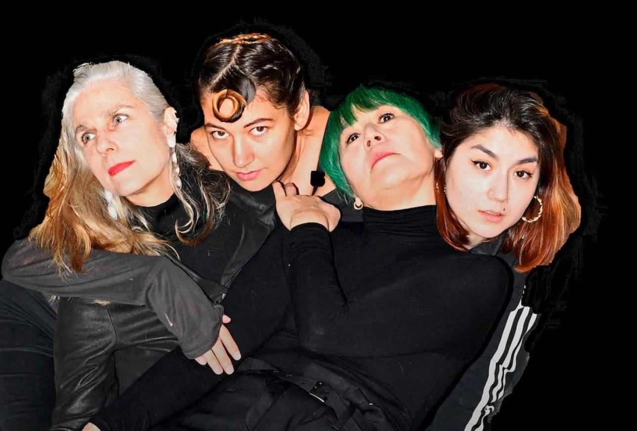 We Are The House: Salon